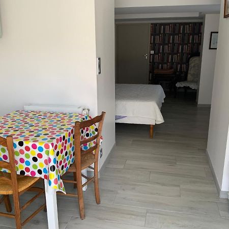 Appartement Le Picot à Marcay  Extérieur photo